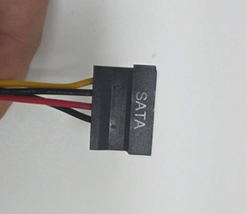 Power cable — female connector